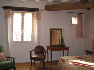 La Mirabelle - chambre rouge bureau